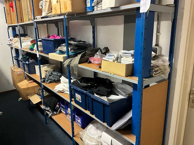 Partij accessoires - afbeelding 1 van  19