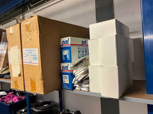 Partij accessoires - afbeelding 12 van  19