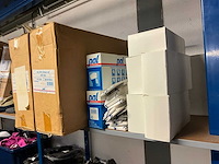 Partij accessoires - afbeelding 12 van  19