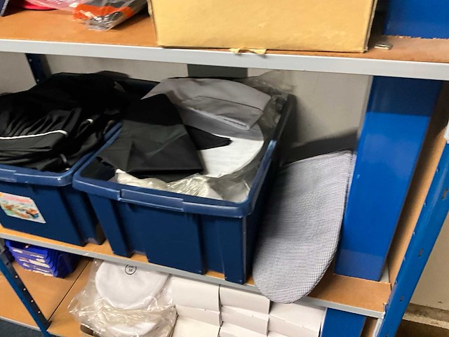 Partij accessoires - afbeelding 14 van  19