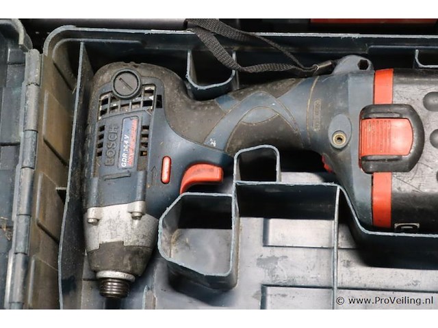 Partij (accu) boormachines & schuurmachine, diverse merken o.a. bosch & black+decker - afbeelding 7 van  12