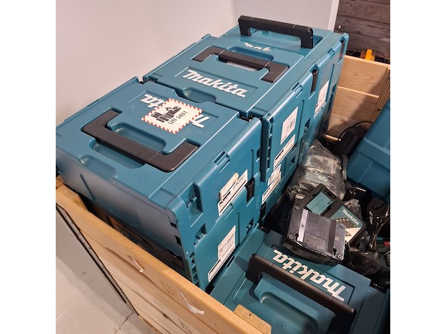 Partij acculader en koffers, o.a makita, metabo - afbeelding 9 van  9