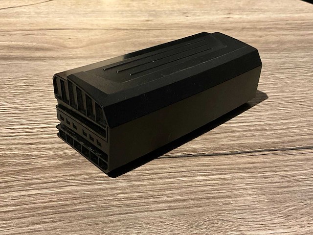 Partij accu’s en opladers - afbeelding 2 van  6