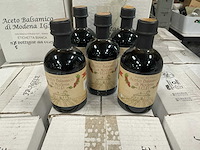 Partij aceto balsamico di modena i.g.p 250ml (590x) - afbeelding 1 van  3