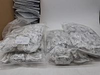 Partij adapters en oordopjes - afbeelding 6 van  10