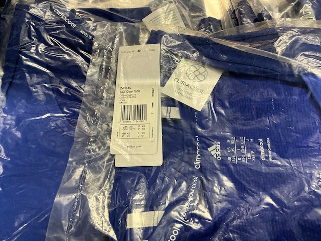 Partij adidas dames t-shirts/tank tops (225x) - afbeelding 11 van  11