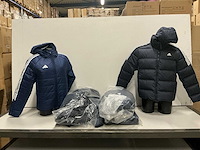Partij adidas jassen (6x) - afbeelding 1 van  5