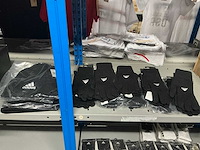 Partij adidas mutsen&handschoenen (31x) - afbeelding 1 van  6