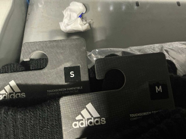 Partij adidas mutsen&handschoenen (31x) - afbeelding 6 van  6