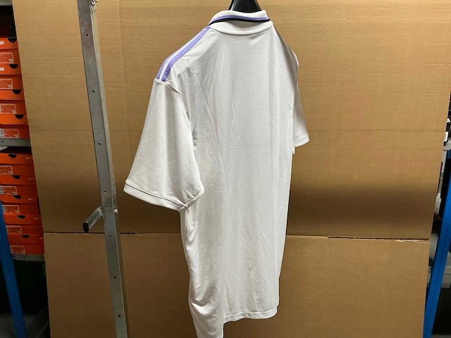 Partij adidas real madrid wedstrijdshirts (45x) - afbeelding 2 van  7