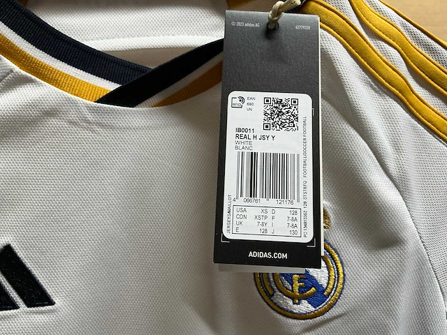 Partij adidas real madrid wedstrijdshirts/jassen (7x) - afbeelding 3 van  8