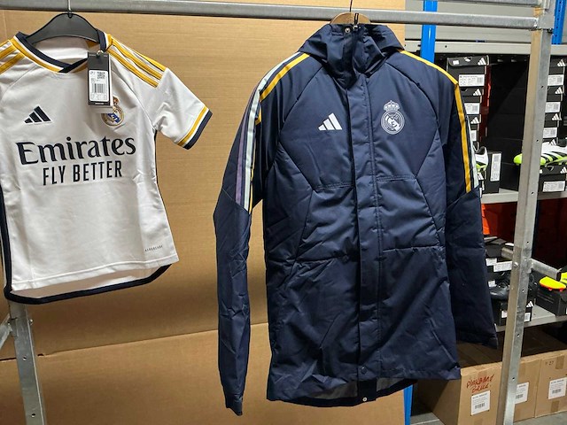 Partij adidas real madrid wedstrijdshirts/jassen (7x) - afbeelding 4 van  8