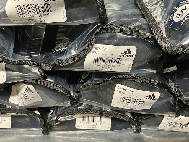 Partij adidas scheenbeschermers loxeom top (93x) - afbeelding 1 van  3