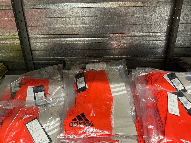 Partij adidas shorts (81x) - afbeelding 2 van  5