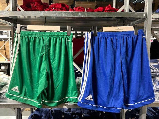 Partij adidas shorts heren blauw&groen (163x) - afbeelding 1 van  11