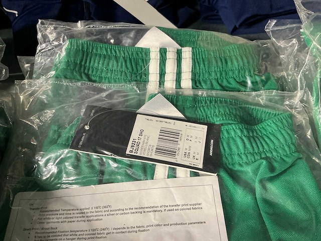 Partij adidas shorts heren blauw&groen (163x) - afbeelding 8 van  11