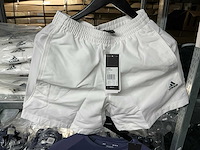 Partij adidas shorts white (26x) - afbeelding 1 van  5