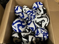 Partij adidas tiro club voetballen size 4 (48x) - afbeelding 1 van  3