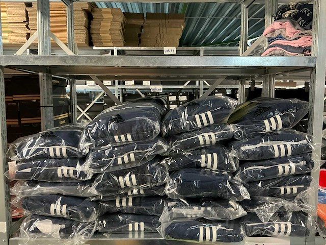 Partij adidas trainingspakken (24x) - afbeelding 4 van  4