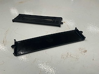 Partij adt kunststof afdekkappen - afbeelding 1 van  5