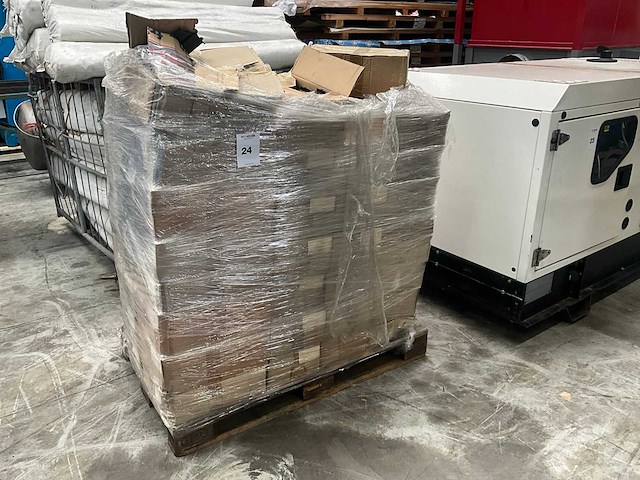 Partij adt kunststof afdekkappen - afbeelding 5 van  5