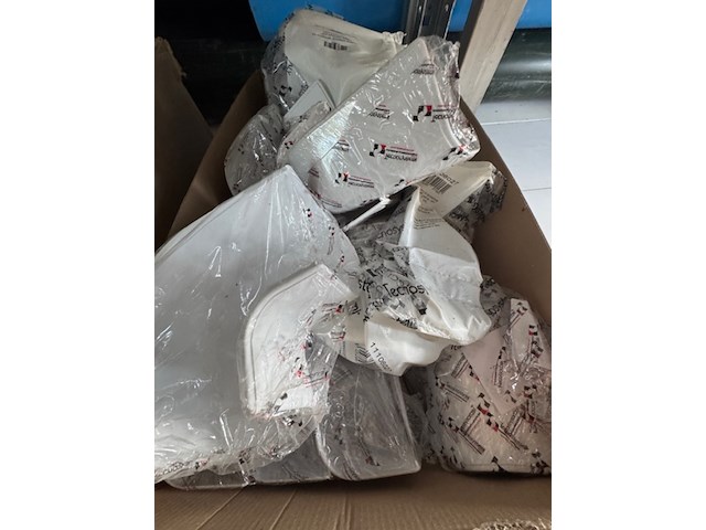 Partij afdekkappen en 3x doos flexibele buis o.a.: tecnosistemi - afbeelding 2 van  12