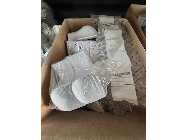 Partij afdekkappen en 3x doos flexibele buis o.a.: tecnosistemi - afbeelding 4 van  12