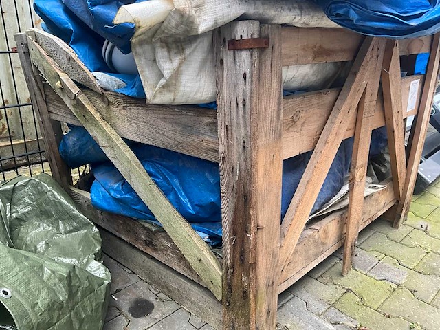 Partij afdfekmateriaal - afbeelding 1 van  3