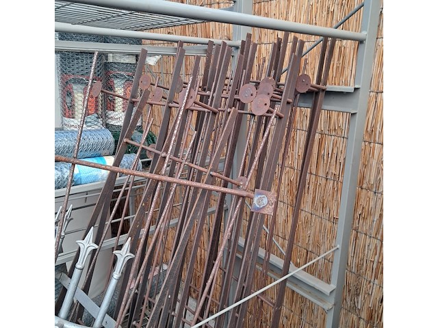 Partij afrastering en rekken o.a. derickx - afbeelding 17 van  19