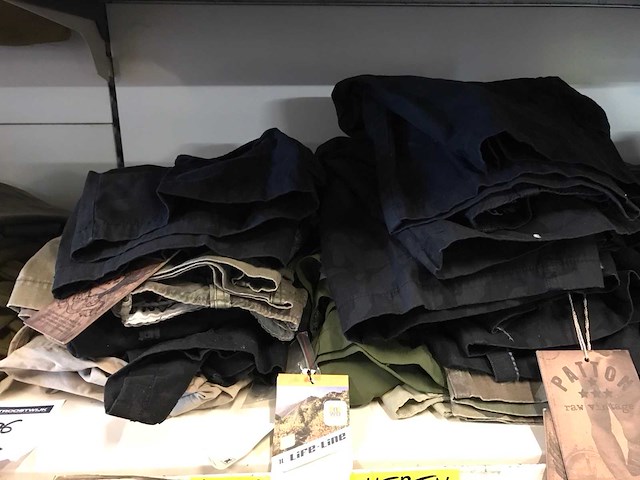 Partij (afrits)broeken - afbeelding 2 van  3