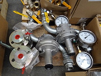 Partij afsluiters en toebehoren - afbeelding 2 van  6