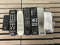 Partij afstandsbedieningen, diverse merken o.a. jvc, nad, pioneer, sony & sharp - afbeelding 1 van  1