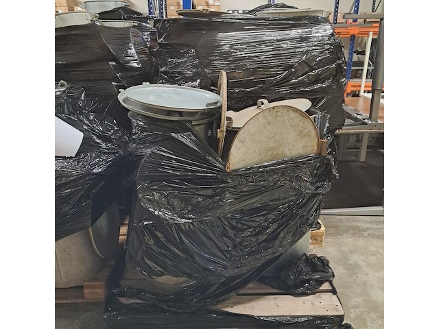 Partij afvalbakken - afbeelding 2 van  12