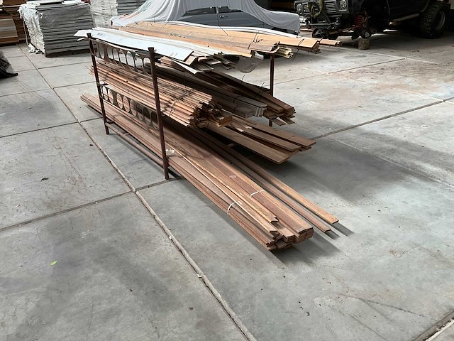 Partij afwerklatten - afbeelding 2 van  6