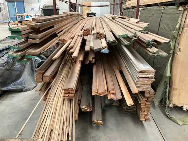 Partij afwerklatten - afbeelding 3 van  7