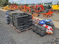 Partij afzetmaterialen - afbeelding 5 van  8