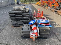 Partij afzetmaterialen - afbeelding 6 van  8