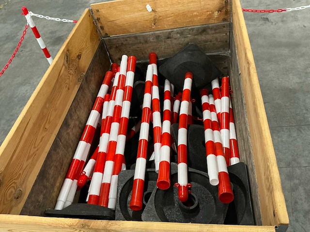 Partij afzetmaterialen - afbeelding 9 van  9