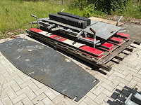 Partij afzettingen & rijplaten - afbeelding 1 van  3