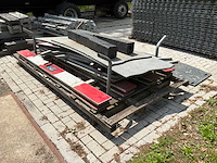 Partij afzettingen & rijplaten - afbeelding 2 van  3