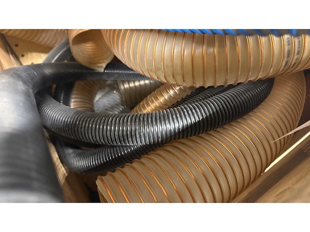 Partij (afzuig) slangen - afbeelding 8 van  9