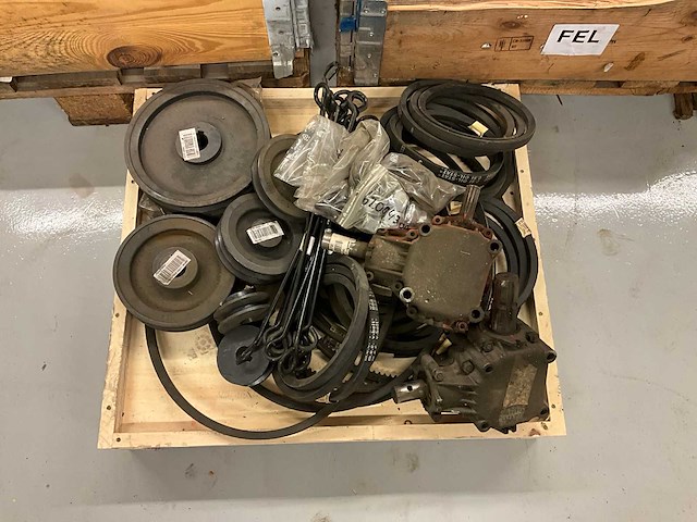 Partij agrarische rotorkopeg en grondfrees onderdelen - afbeelding 5 van  10