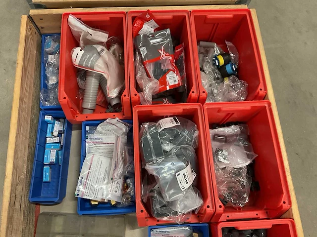 Partij airco installatiemateriaal - afbeelding 7 van  13