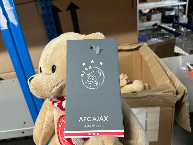 Partij ajax knuffelbeertjes 17cm (9x) - afbeelding 2 van  3