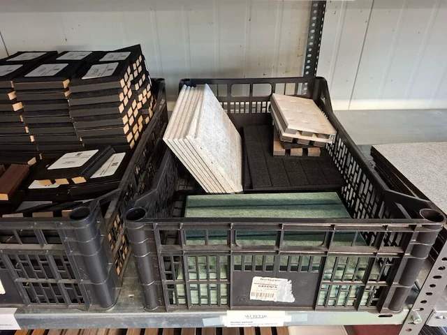 Partij akoestische monsters, samples en panelen diverse kleuren en dessins - afbeelding 3 van  17