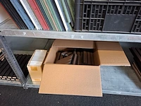 Partij akoestische monsters, samples en panelen diverse kleuren en dessins - afbeelding 13 van  17
