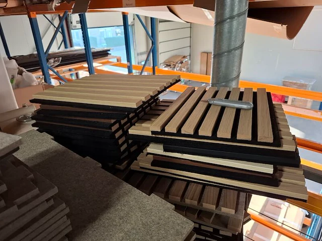 Partij akoestische panelen en stalen - afbeelding 5 van  19