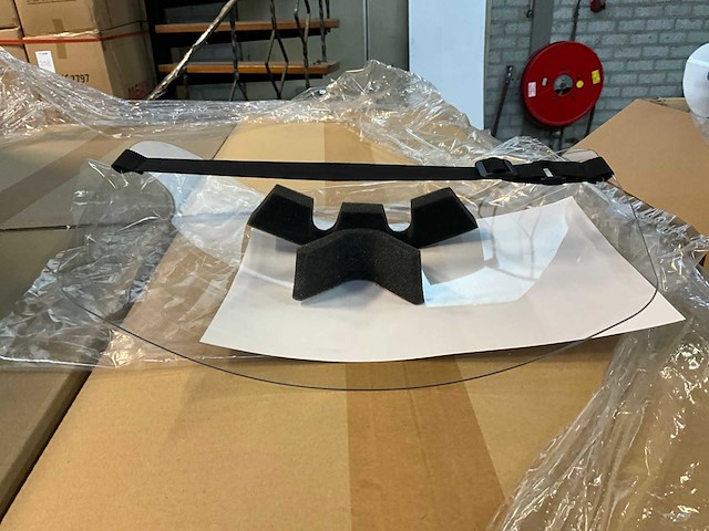 Partij allplast gezichtsbeschermings masker - afbeelding 2 van  6