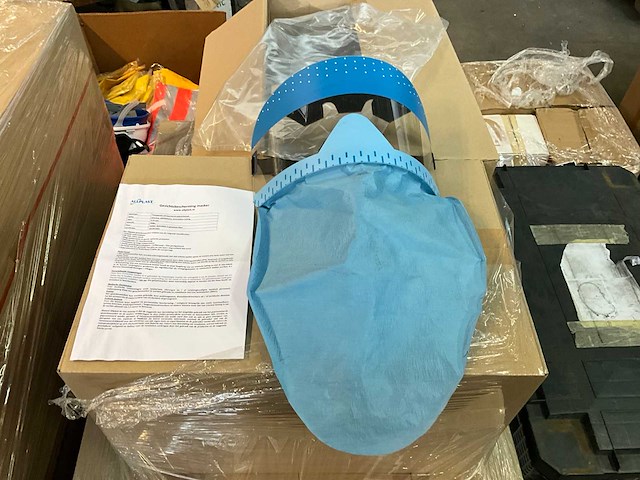 Partij allplast gezichtsbeschermings masker - afbeelding 1 van  8
