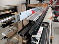 Partij aluminium en kunststof profielen - afbeelding 6 van  36